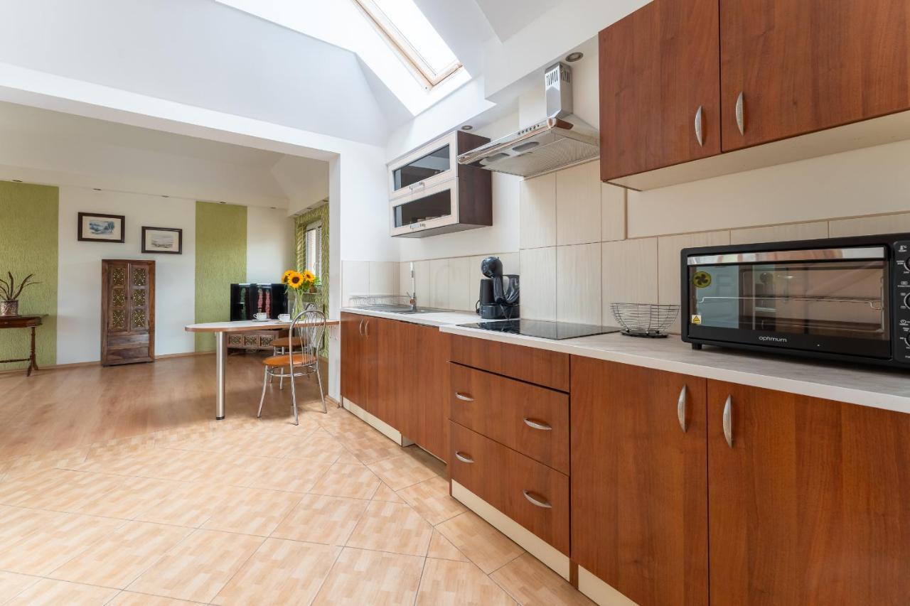 Apartament Green Hill Z Balkonem I Widokiem Na Karkonosze - Space Apart Jelenia Gora Bagian luar foto