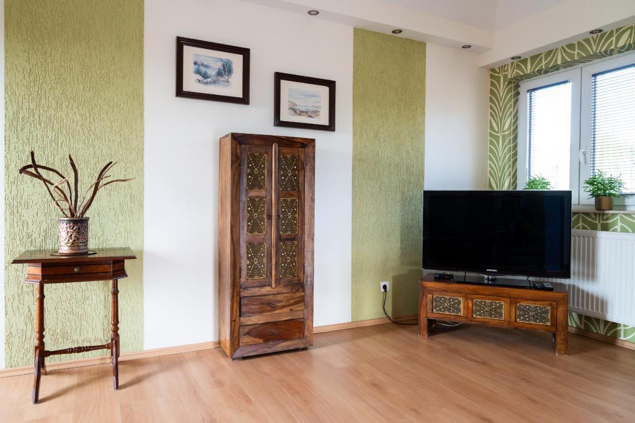 Apartament Green Hill Z Balkonem I Widokiem Na Karkonosze - Space Apart Jelenia Gora Bagian luar foto